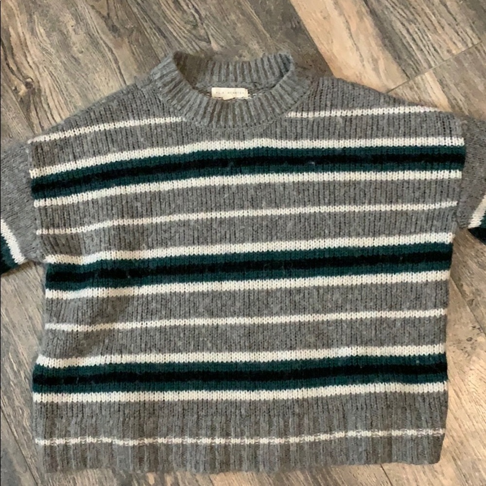 L.A hearts sweater